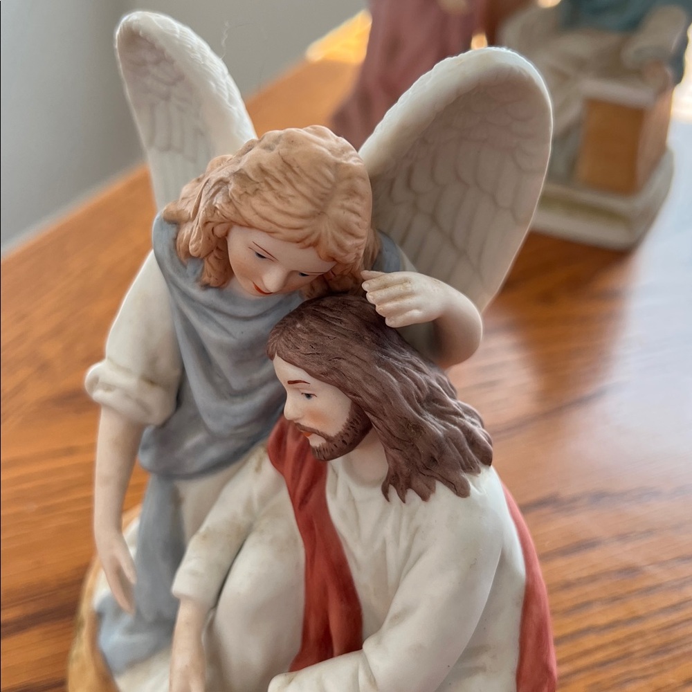 Home Interiors 'With These Wings' Figurine - Picture 3 of 8